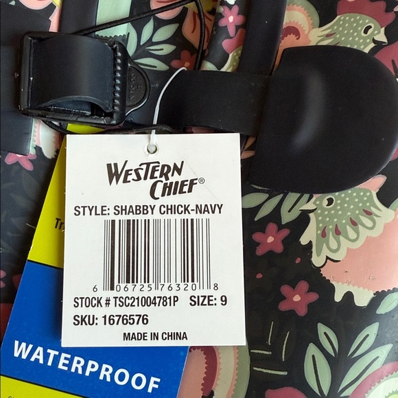 NWT Western Chief Women's Garden Play Tall Rain Boot Chicken/Floral pattern Sz:9 - Picture 4 of 12